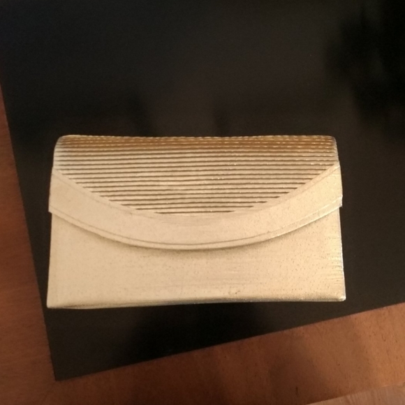 Gold Clutch - Picture 2 of 4